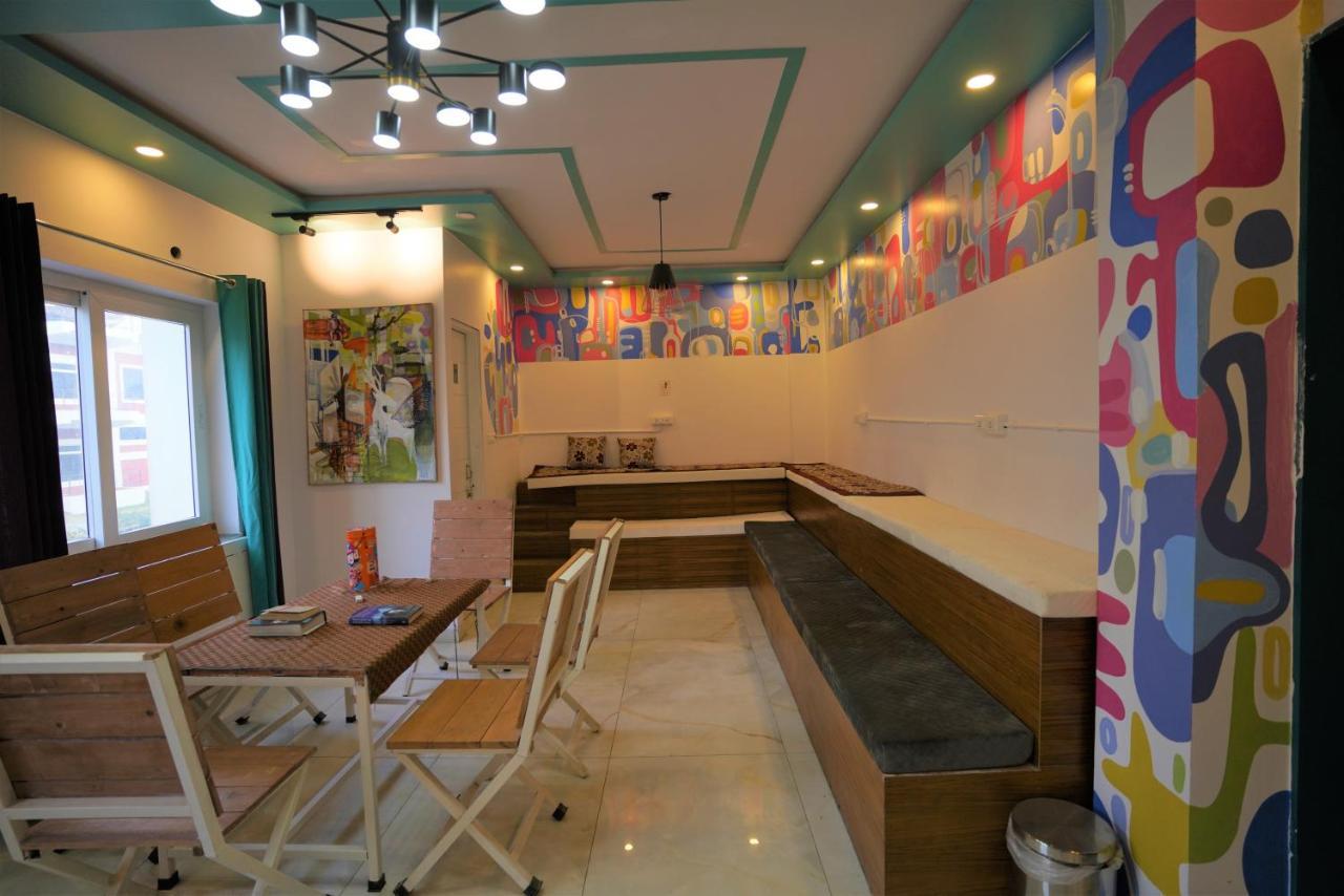 The Sweven Rishikesh Hostel Bagian luar foto