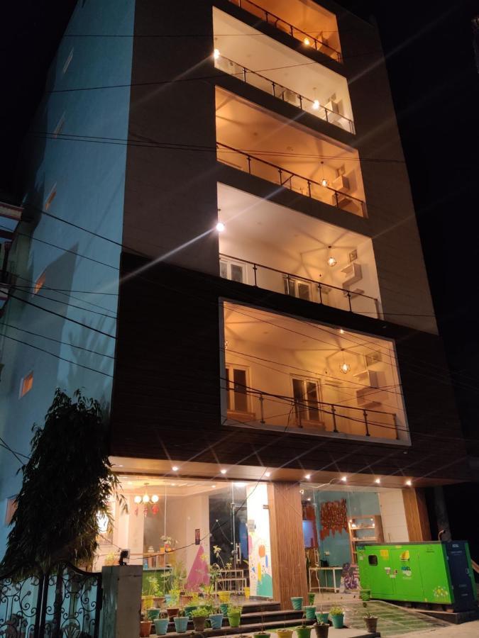 The Sweven Rishikesh Hostel Bagian luar foto