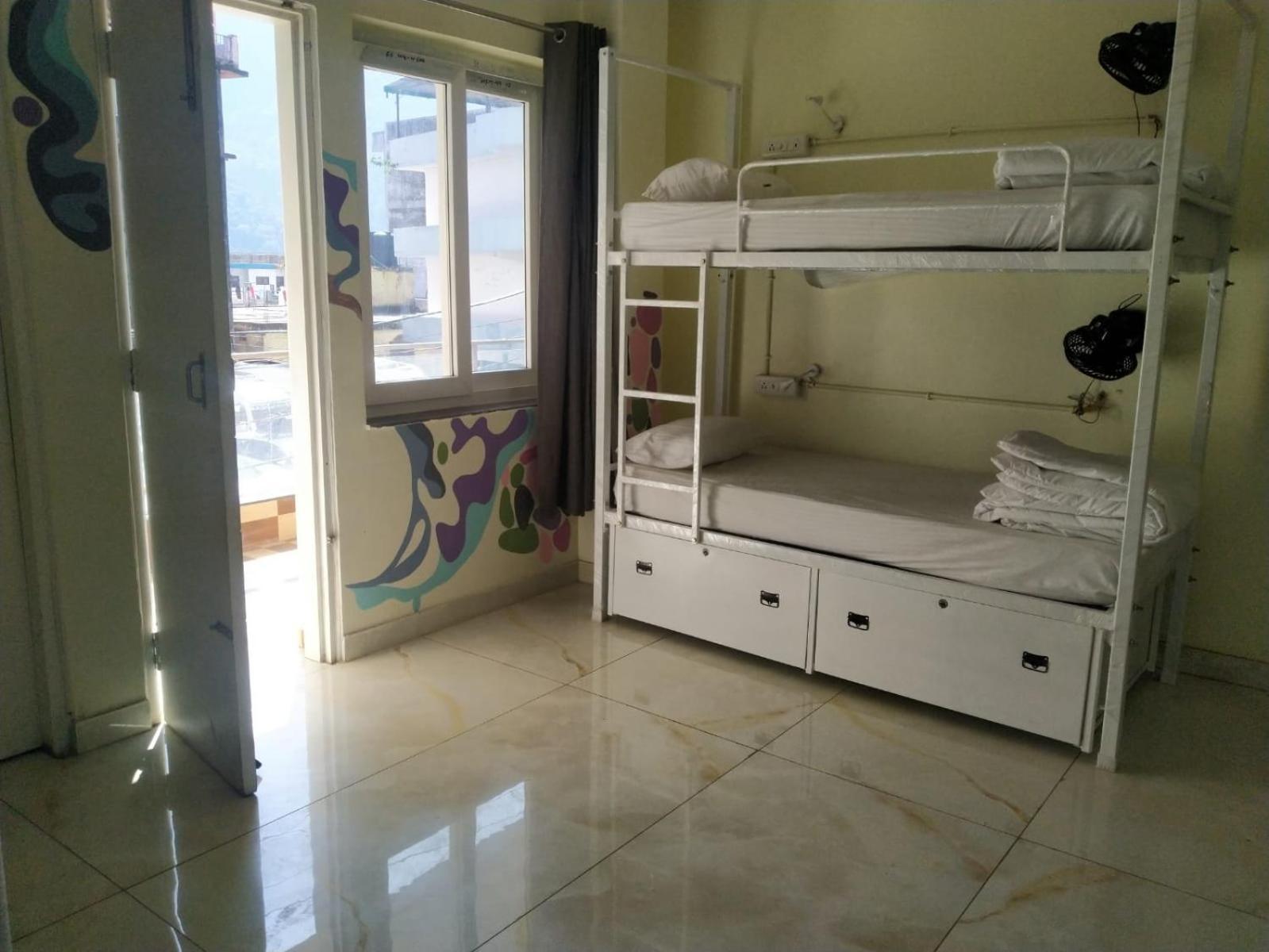 The Sweven Rishikesh Hostel Bagian luar foto