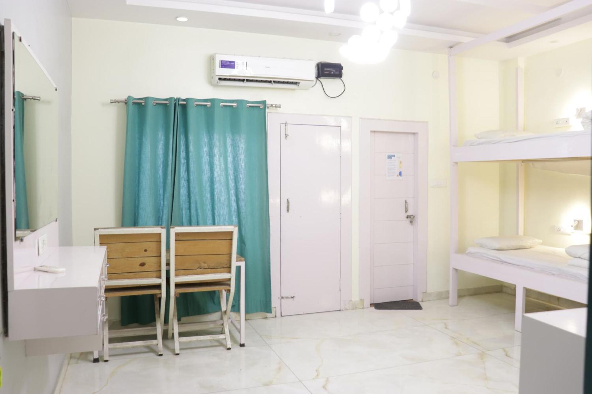 The Sweven Rishikesh Hostel Bagian luar foto