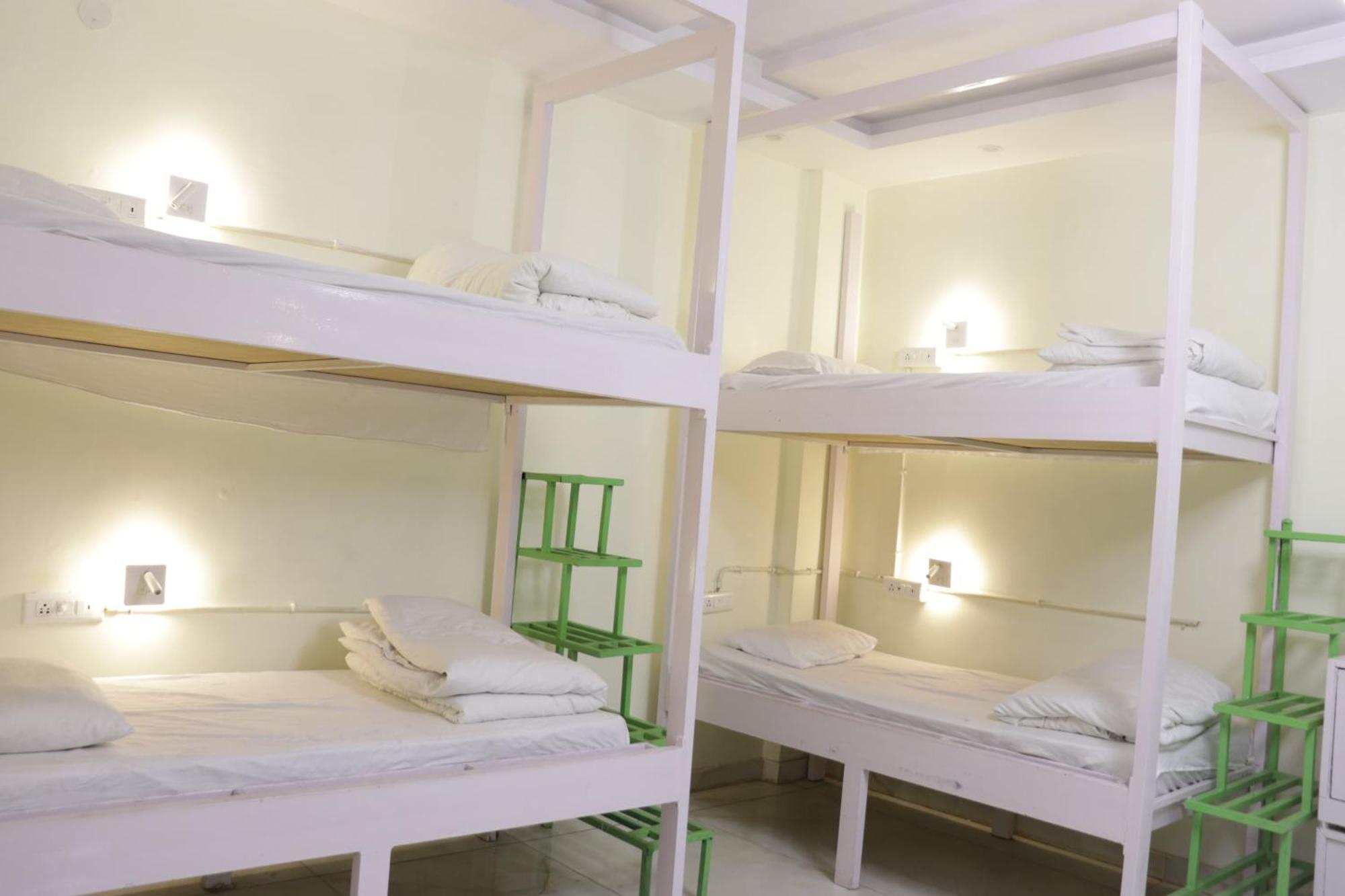 The Sweven Rishikesh Hostel Bagian luar foto