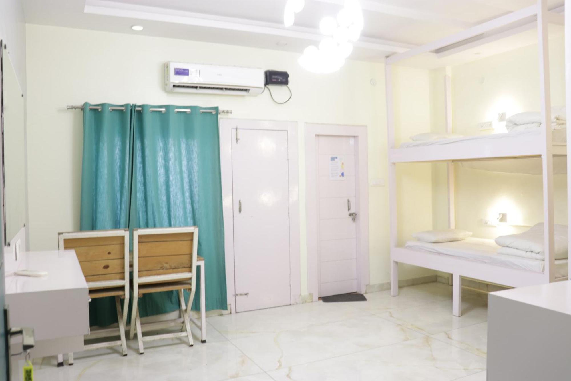 The Sweven Rishikesh Hostel Bagian luar foto